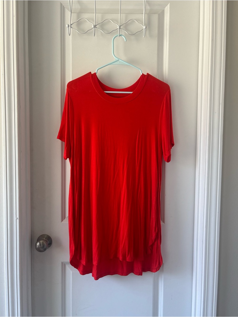 Mud Pie Red Short Sleeve Crewneck Top Side Splits S/M Like New